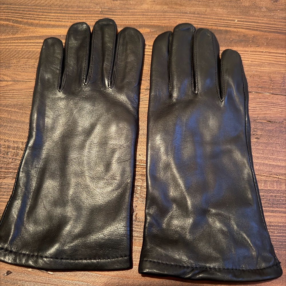 Preston & York Women’s Classic Black Leather Gloves
